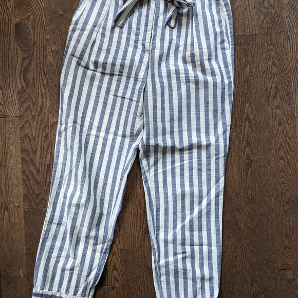 Zara linen high-wasted cropped pants, size M - Picture 3 of 4